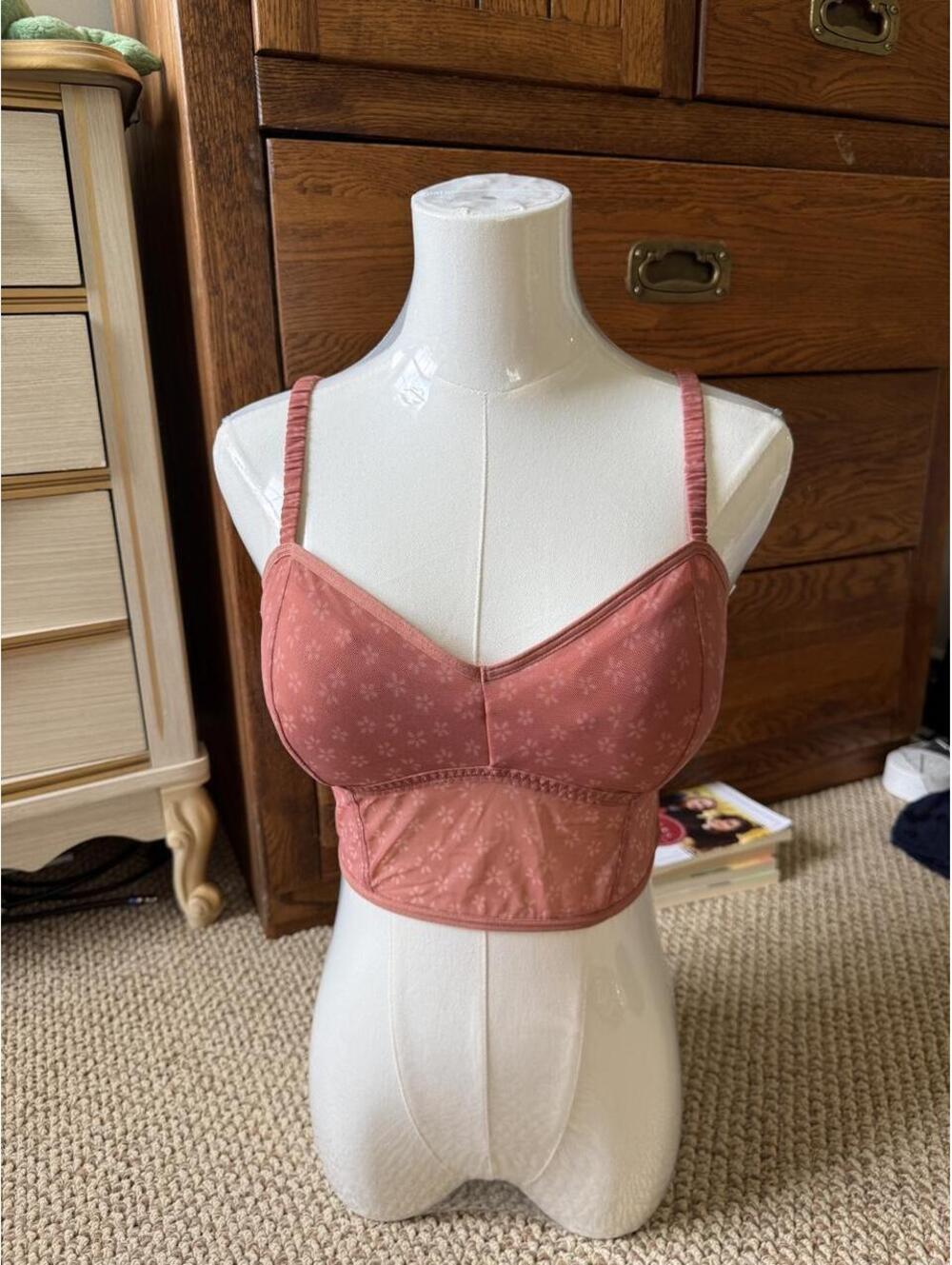 Gilly Hicks pink floral padded crop tank top